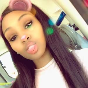 Meet your Posher, Kenecsha